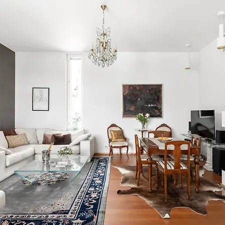 Apartment Luxorius On The And The Citycenter