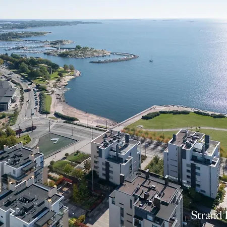 Apartment Luxorius On The And The Citycenter Helsinki